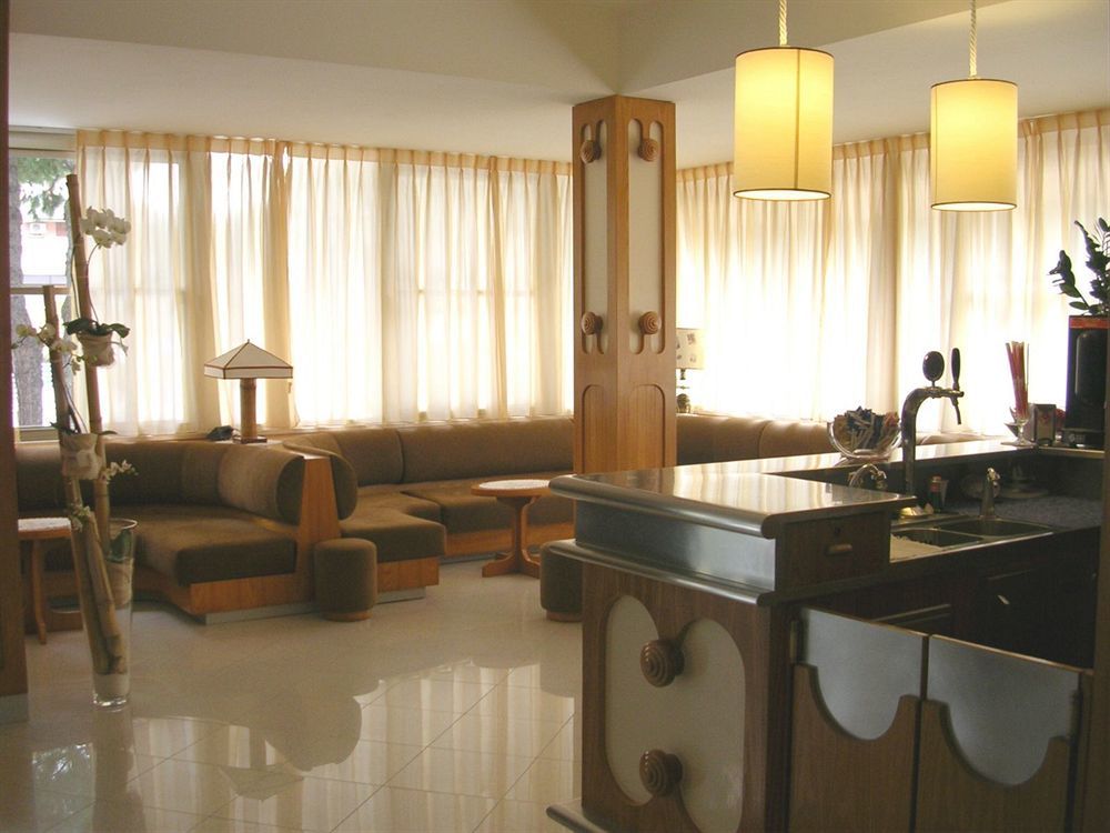 Hotel Escorial Cervia Dış mekan fotoğraf